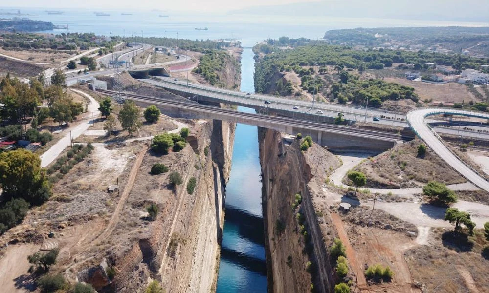 Ισθμός: Μήνυμα από το 112 για καθυστερήσεις στην κυκλοφορία
